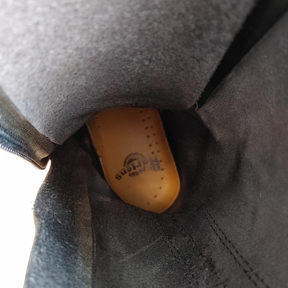 SOLD Like new dr Martens 1914 w tall leather Boots - Picture 4 of 13